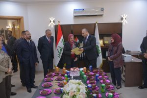 الصندوق العراقي للتنمية الخارجية يقيم احتفالية تكريم الموظفين المحالين الى التقاعد