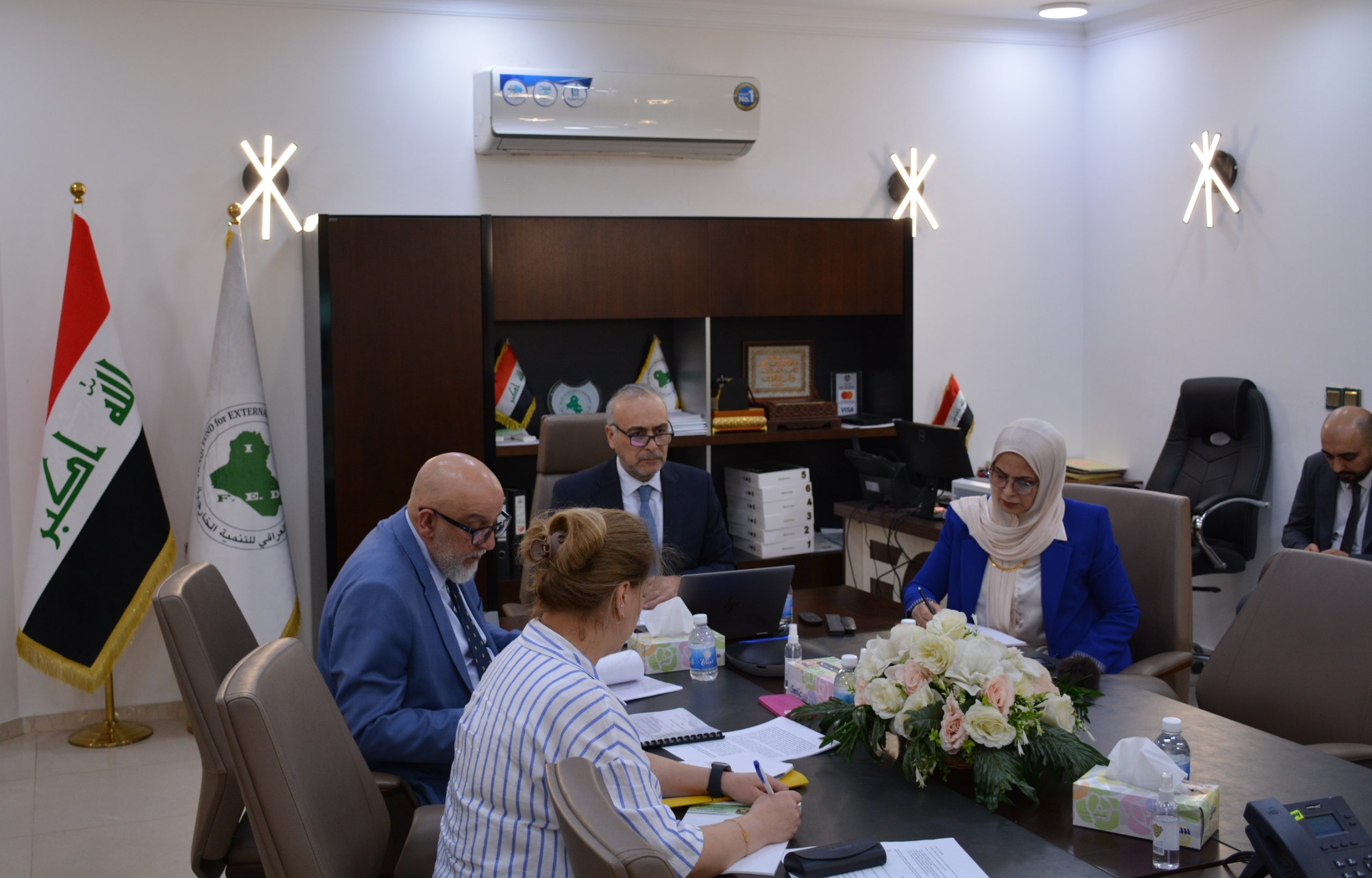 Read more about the article عقد اجتماع مع البنك الاسيوي للاستثمار في البنى التحتية